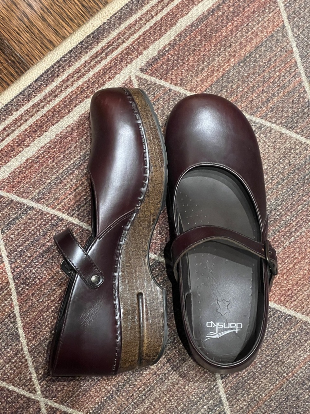 Dansko Mary Jane’s brown 41
